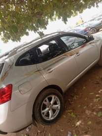 A picture of Serious Buyers Please Read Description Very Well 08 Nissan Rogue