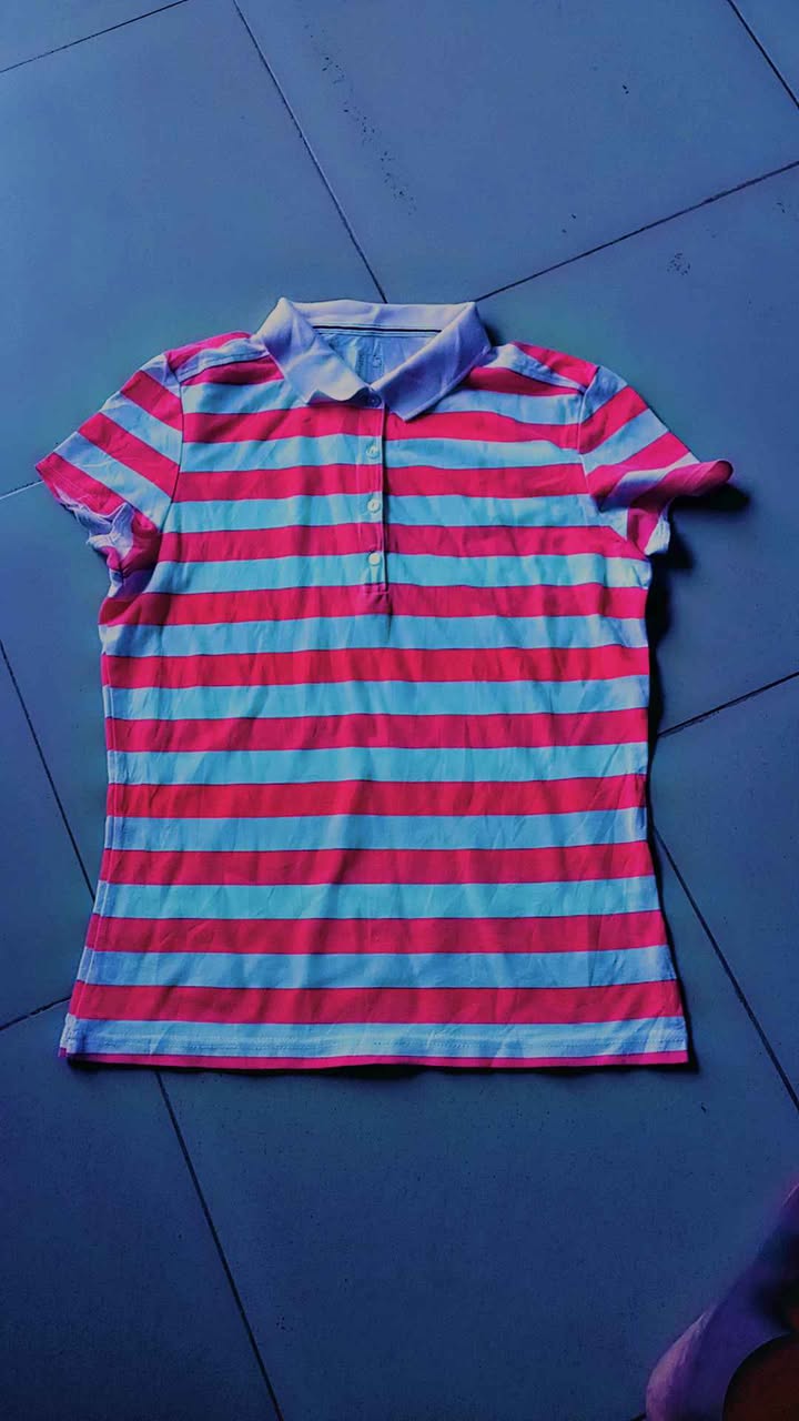 A picture of Ladies tops