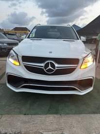 A picture of 2018 Mercedes Benz GLE 350