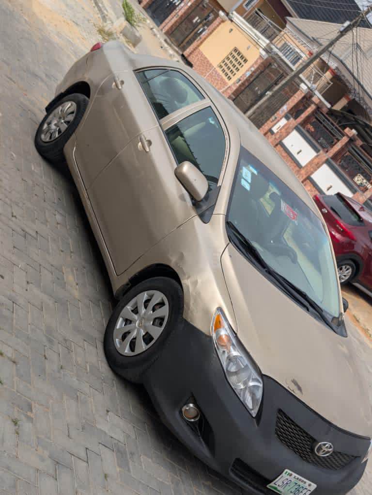 A picture of Toyota corolla 2010 LE 6 550