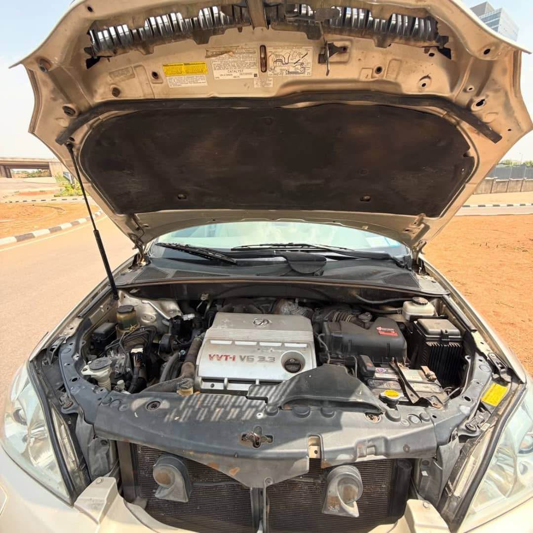 A picture of Direct Toks 2005 model Lexus RX330