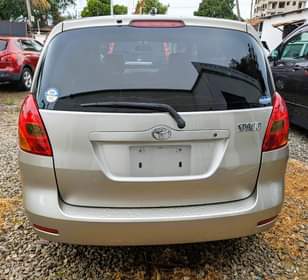 A picture of 2002 Toyota Spacio
