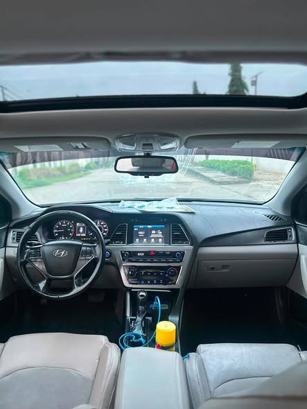 A picture of AwoofHyundai Sonata 2016 full option with sunroof and thumbstart features