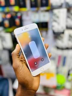 A picture of iPhone 7 plus at ugx 460k 0706732343