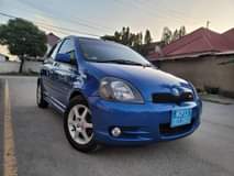 A picture of Toyota Vitz RS chases
