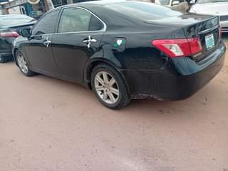 A picture of Es350 used clean in and out