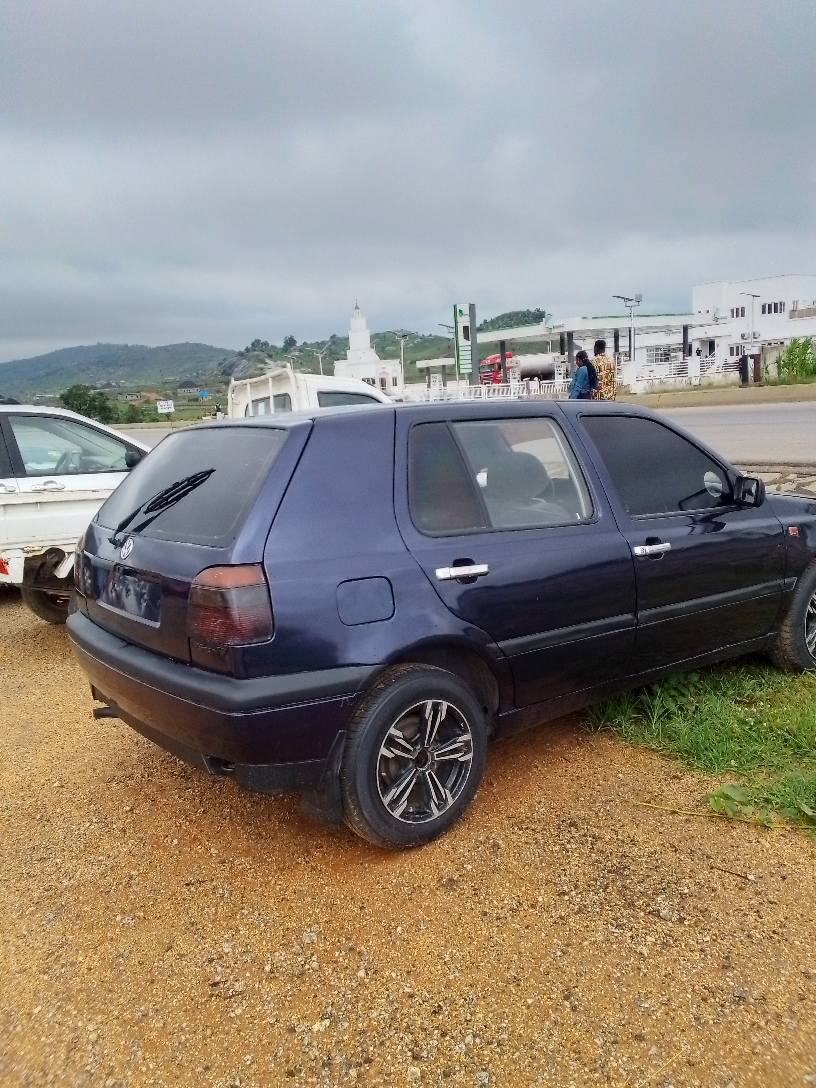 A picture of Neatly used golf 3 saloon manual transmission untempered engine and