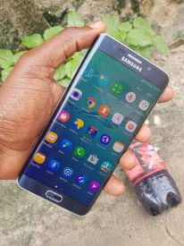 A picture of SAMSUNG S6 EDGE PLUS