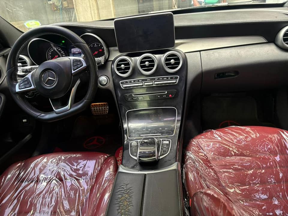 A picture of MERCEDES BENZ C300 2015