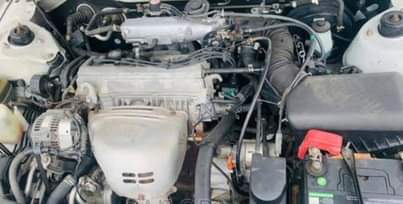 A picture of Toyota Camry 2001. 80 first body. Silent engine. Gear and