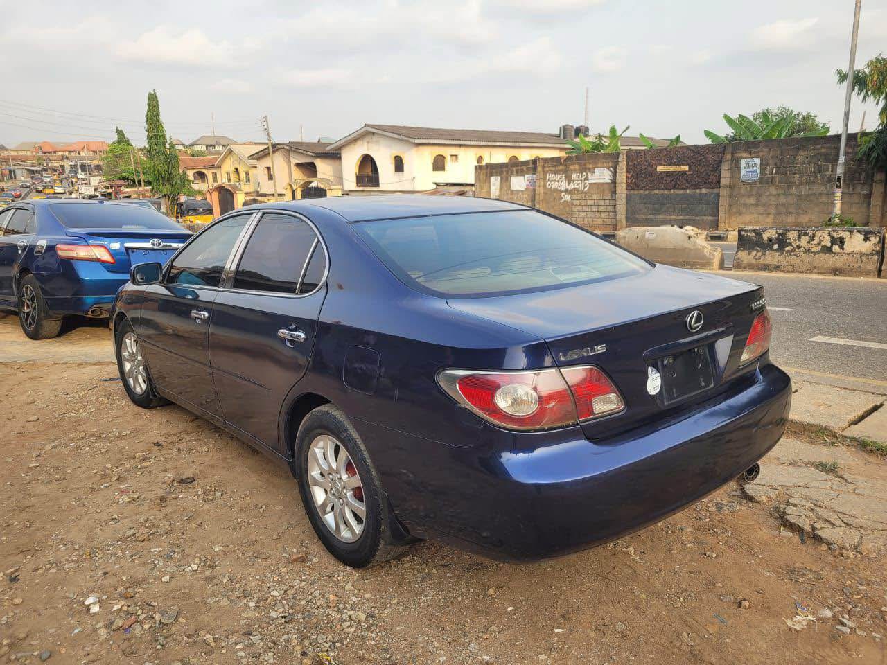 A picture of Reg Lexus Es 2004