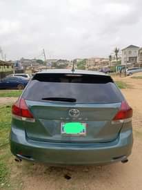 A picture of 2013 Toyota venza registered v6