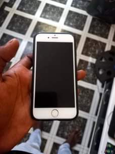 A picture of Iphone s 6
