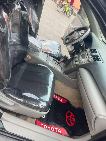 A picture of 2009 Toyota carmy