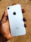 A picture of iPhone 7 32Gb at 280k