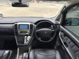 A picture of 2005 TOYOTA ALPHARD