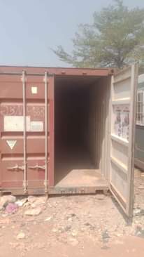 A picture of 20ft container