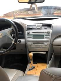 A picture of SUPER CLEAN TOYOTA XLE CAMRY 08 010