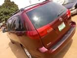 A picture of Toyota sienna 2005 model