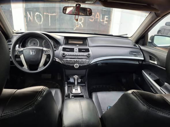 A picture of Honda Accord 2009