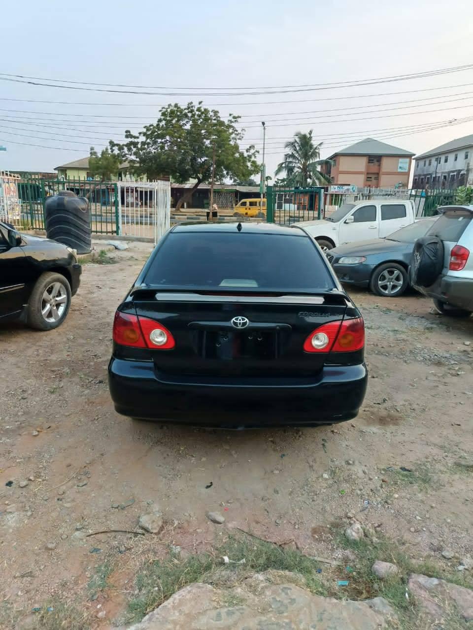 A picture of Toyota Corolla LE 2004