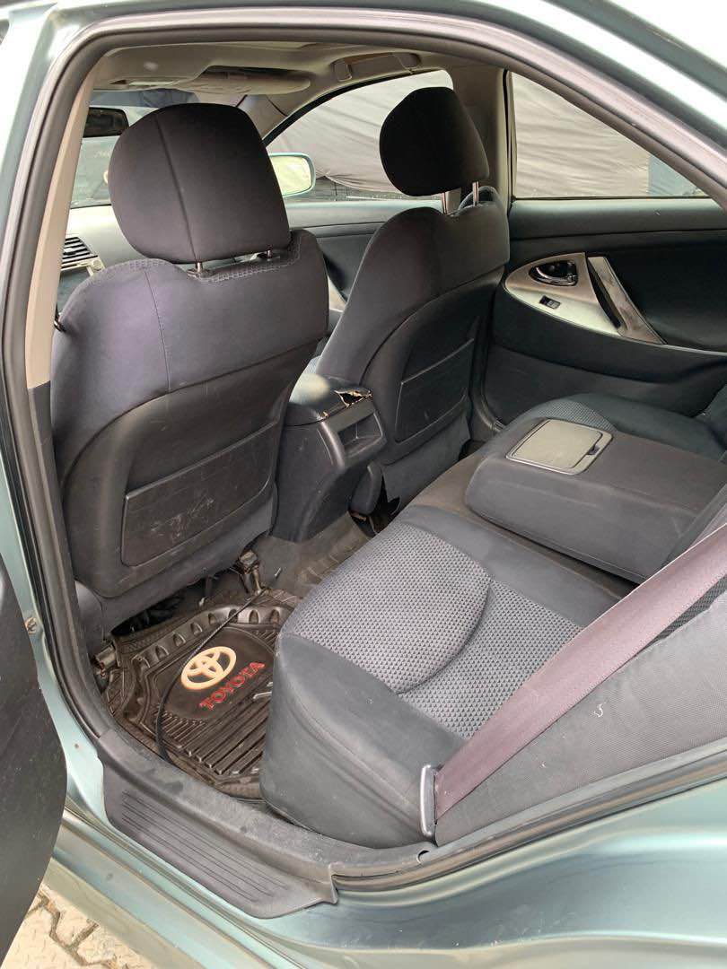 A picture of 2009 Toyota Camry muscle sports