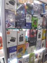 A picture of Ear pods and air pods