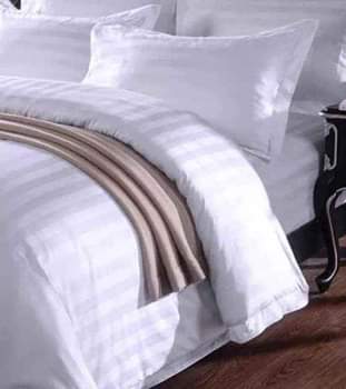A picture of Cotton bedsh White