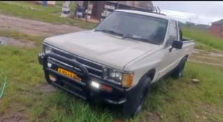 used toyota hilux
