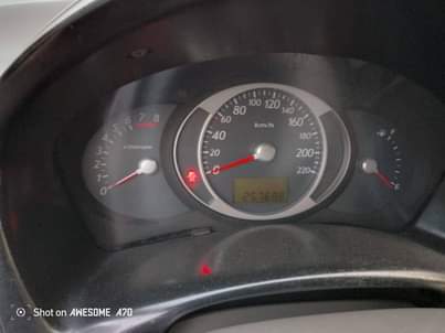 A picture of Sonata and Tucson 4 plug First body everything is working