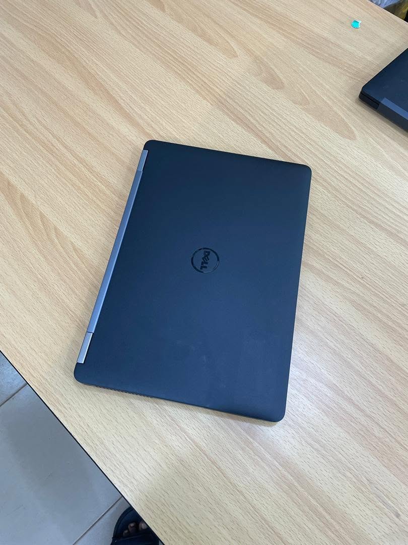 A picture of Dell 8th Gen i5 with 8gb Ram and 256gb SSD