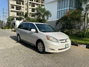 A picture of GOOD DEAL HOT CAR REGISTERD STANDARD TOYOTA SIENNA 2007 MODEL