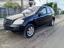 A picture of Foreign used Benz ML350 2006 model Total accident free Black