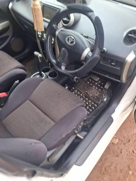 A picture of IST 13 5M CALL 0701488581 WHAT S APP 0776417404