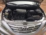 A picture of Let s sell Extremely clean 2012 Hyundai sonata with untempered