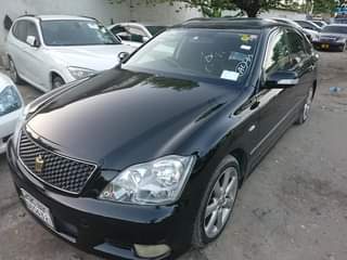 A picture of CROWN INAUZWA BEI ML 23 MWAKA 2007 SUNROOF WINKER 0712445511