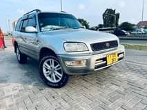 A picture of Toyota Rav4 Two air bags Engine 3s Cc 1980 Full