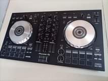 DJ-Meddie R.
