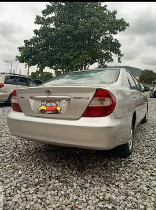 A picture of 2004 model Toyota Camry