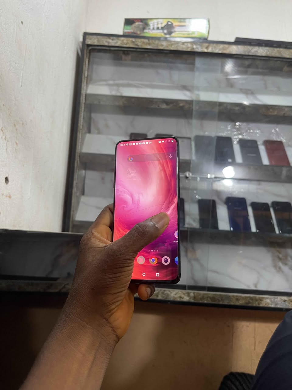 A picture of OnePlus 7pro 8gb 256gb