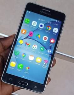 A picture of SAMSUNG GALAXY On5