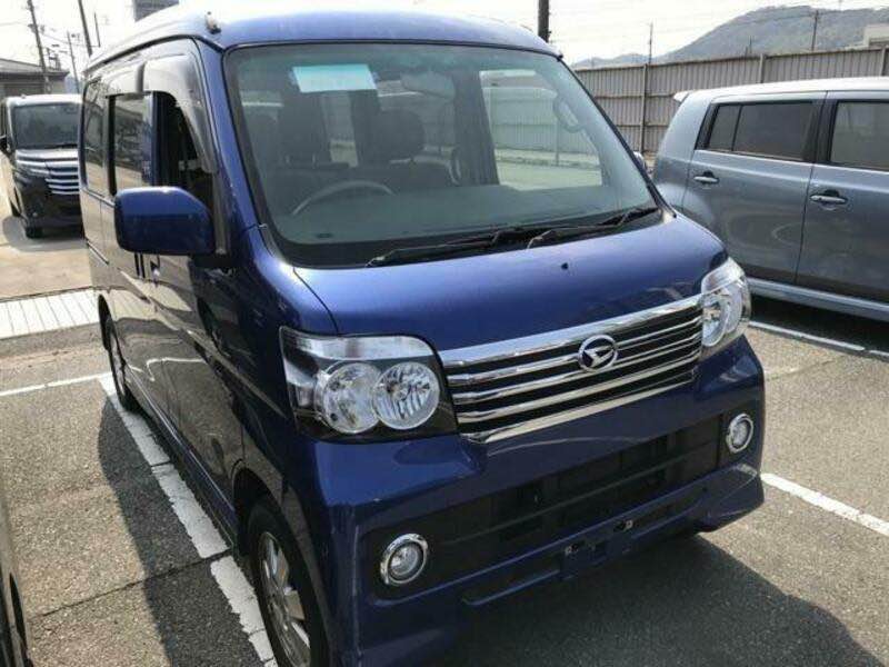 A picture of Suzuki mini bus