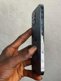 A picture of iPhone 12 Pro 256gb