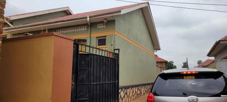 A picture of Brand new house on sale found in nansana wamala
