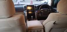 A picture of LANDCRUISER V8