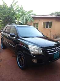 A picture of Kia sportage 09 1 6 lit engine buy and travel