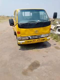 used toyota hiace