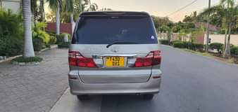 A picture of TOYOTA ALPHARD BAMPA NDOGO KALII SANAA MWAKA 2006 GOLD 0622303074