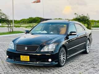 A picture of TOYOTA Crown Toms mwka 2007 cc 2490 kilomita elfu 56
