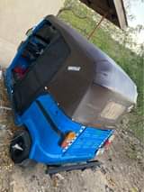A picture of bajaji nzuriii mnoo 2 5mil tu inafaa kwa kazi 0788034482